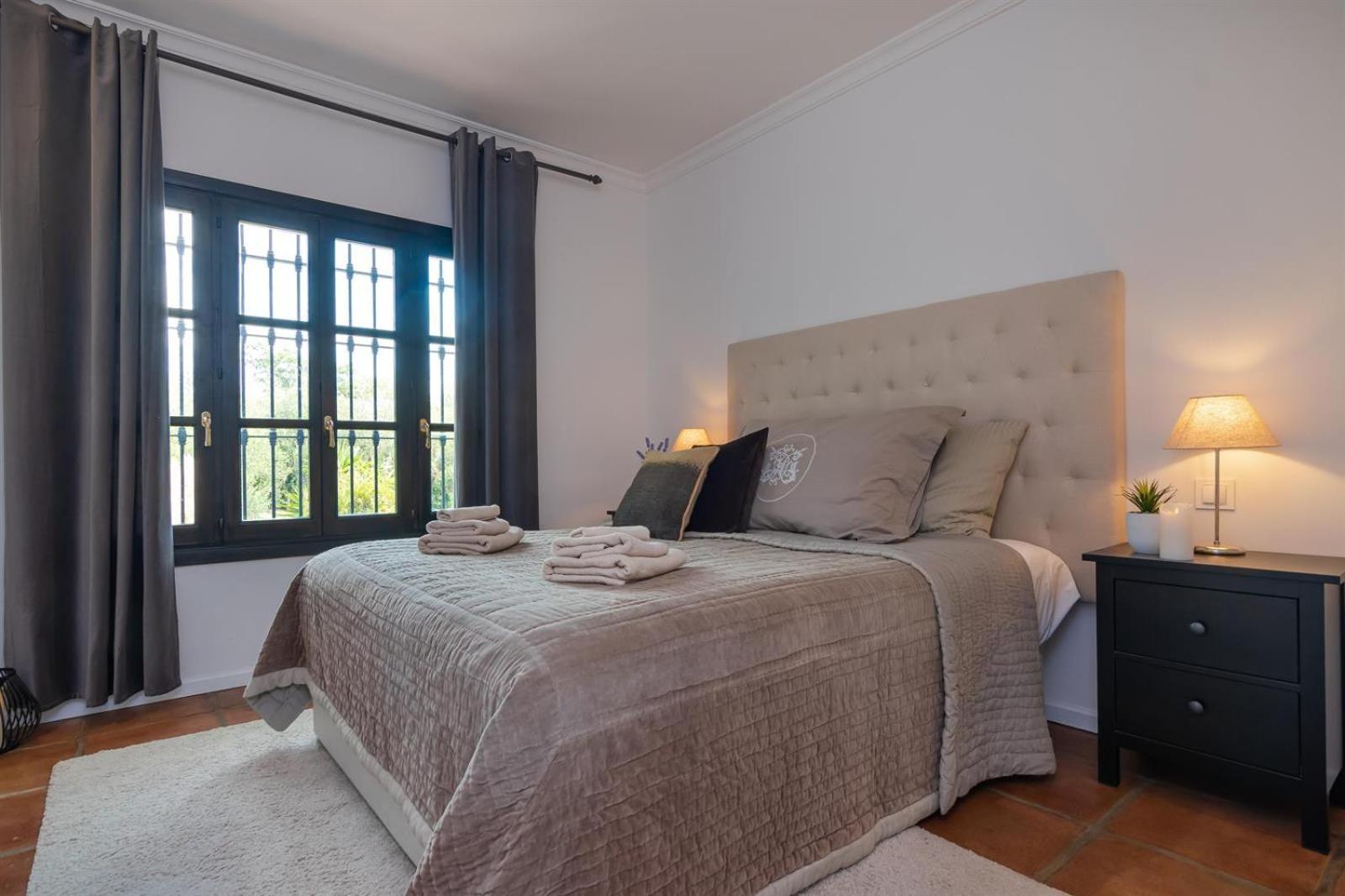 Luxury In Golden Mile Villa *