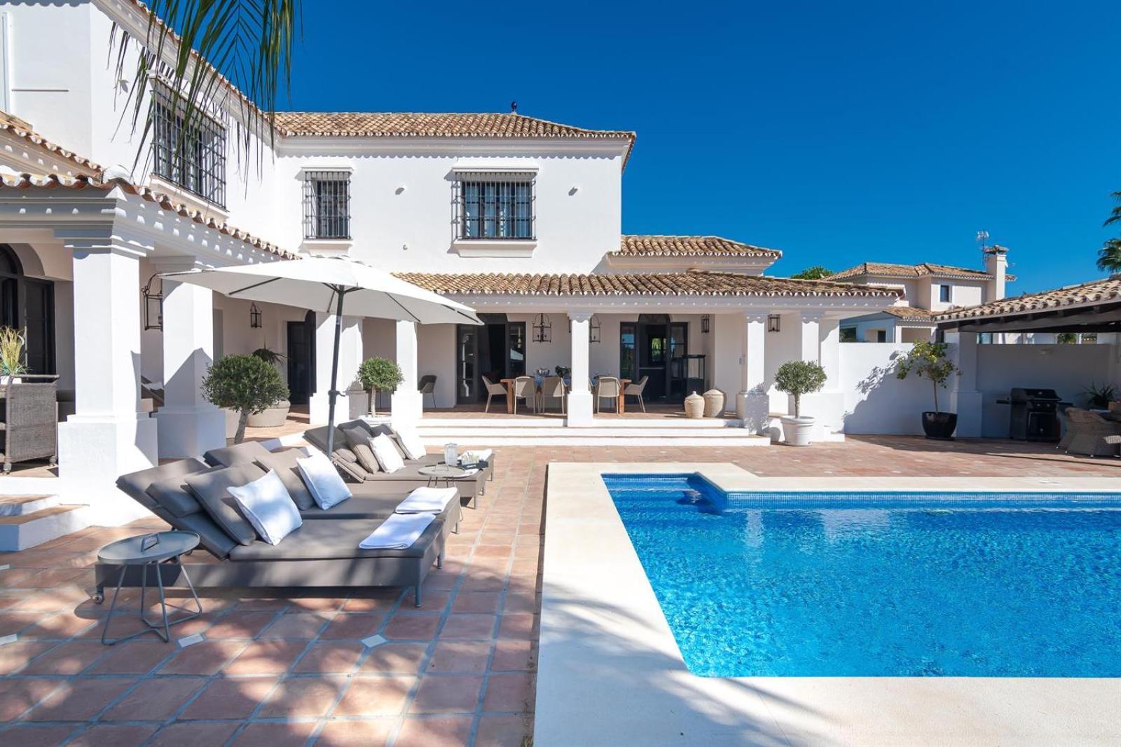 Luxury In Golden Mile Villa Marbella